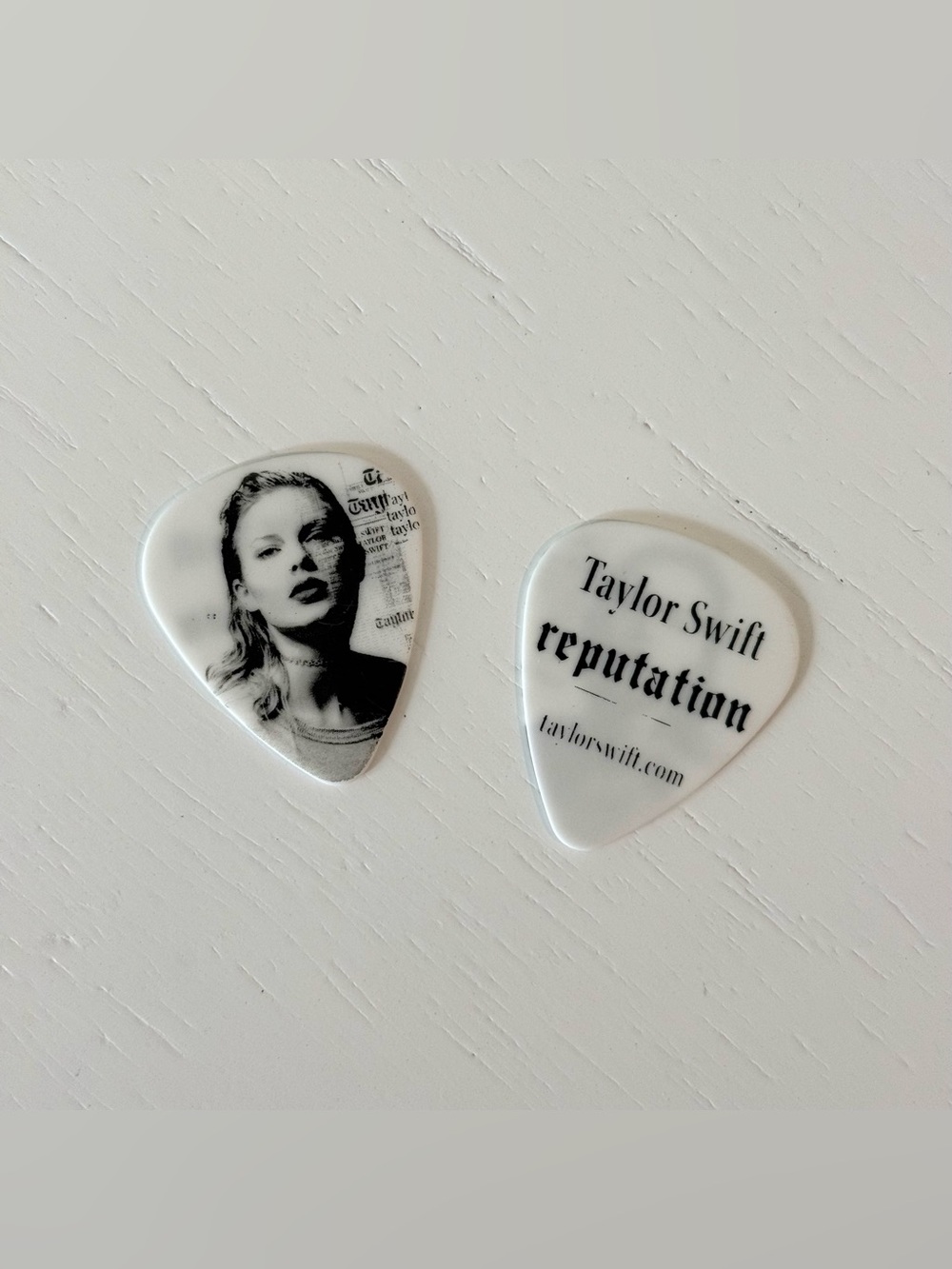 Taylor Swift Reputation Guitar Picks (Set of 2)